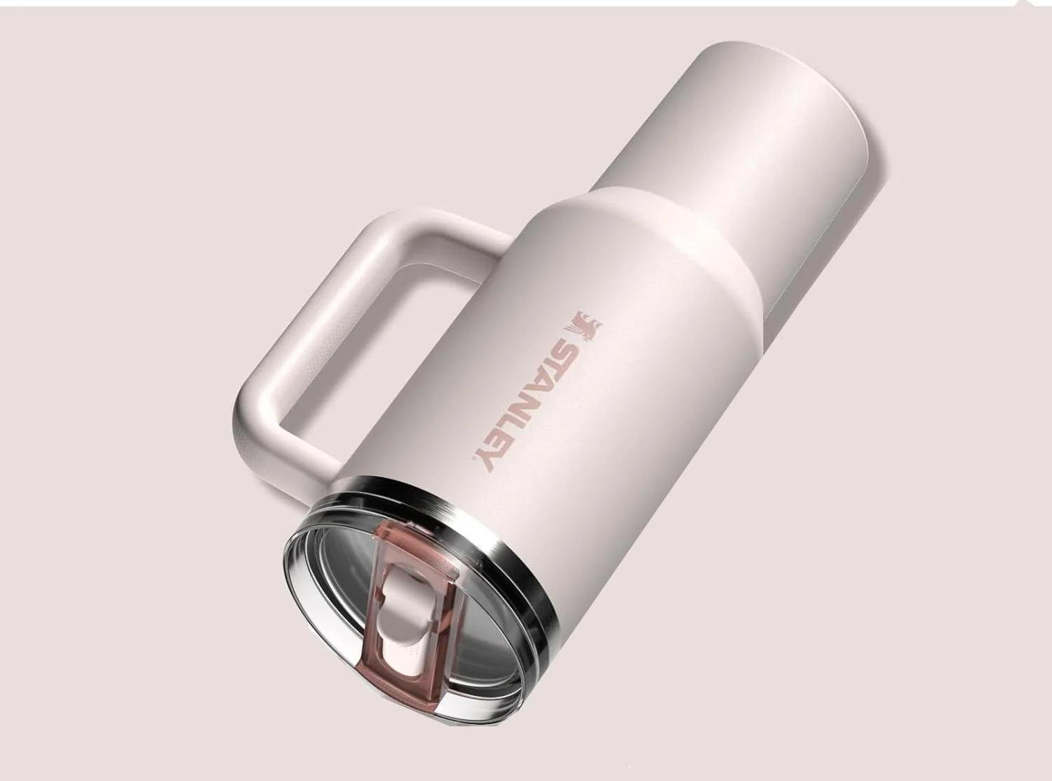 Smart Hydration Bottle: Stanley Quencher ProTour Flip